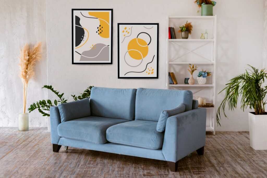 6 Tips: Så enkelt rengjør du sofaen – Slik får du den til å se ut som ny!